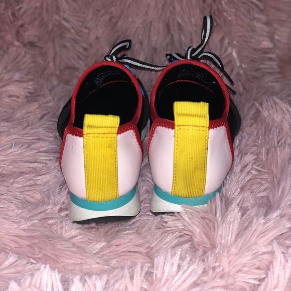 Steve Madden Antics Sneaker - Picture 3 of 5